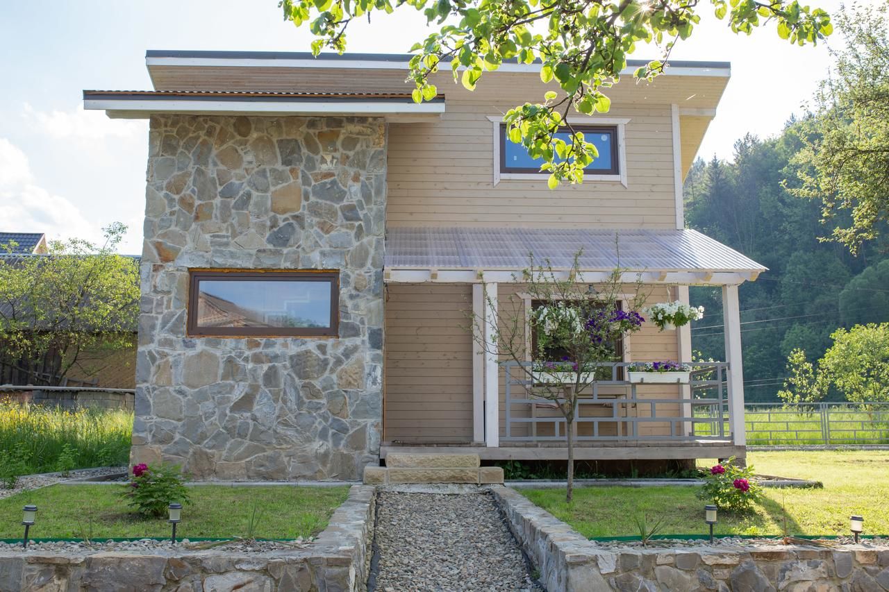 Лоджи Lucy Яремче-14