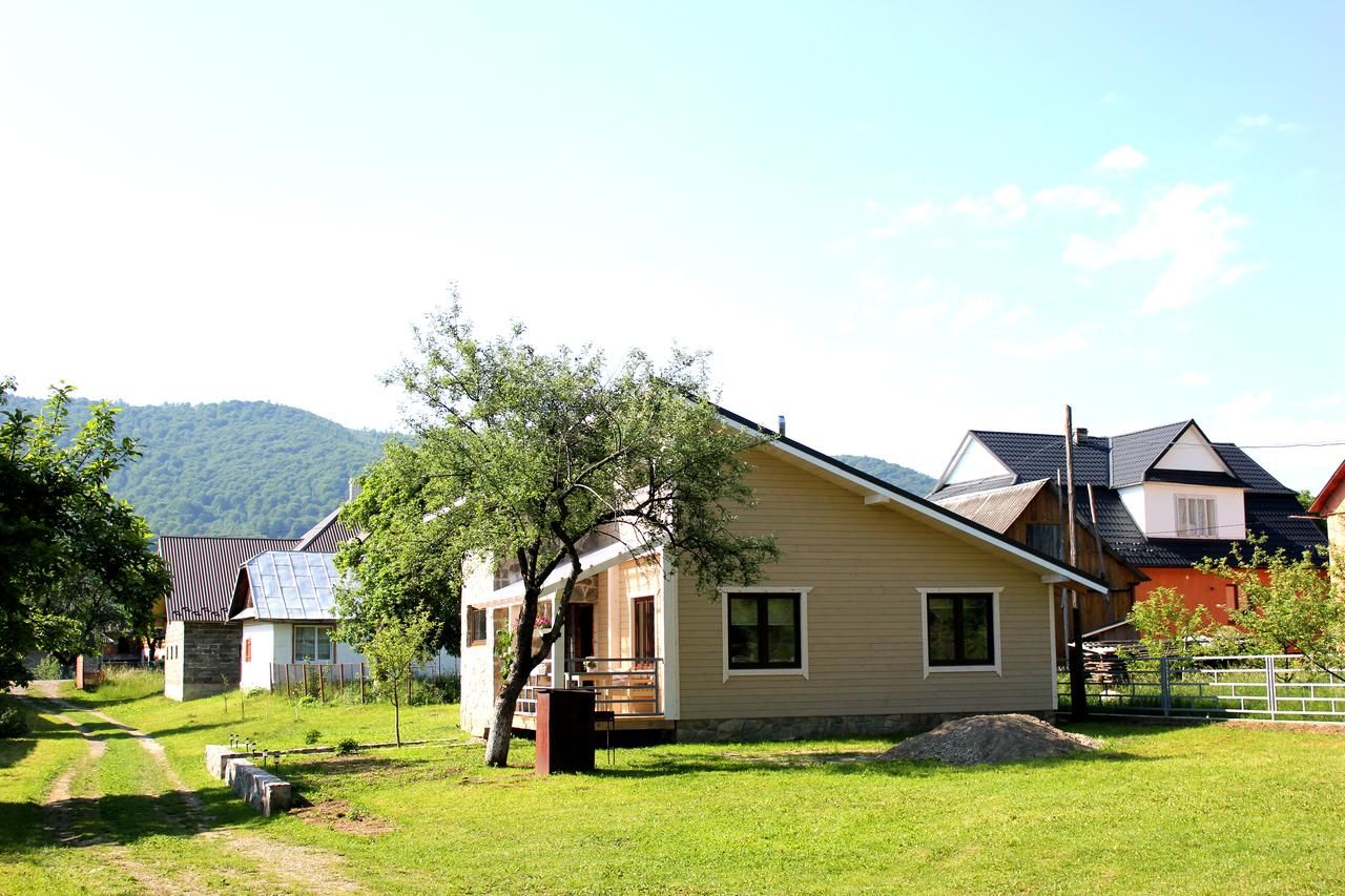 Лоджи Lucy Яремче-48