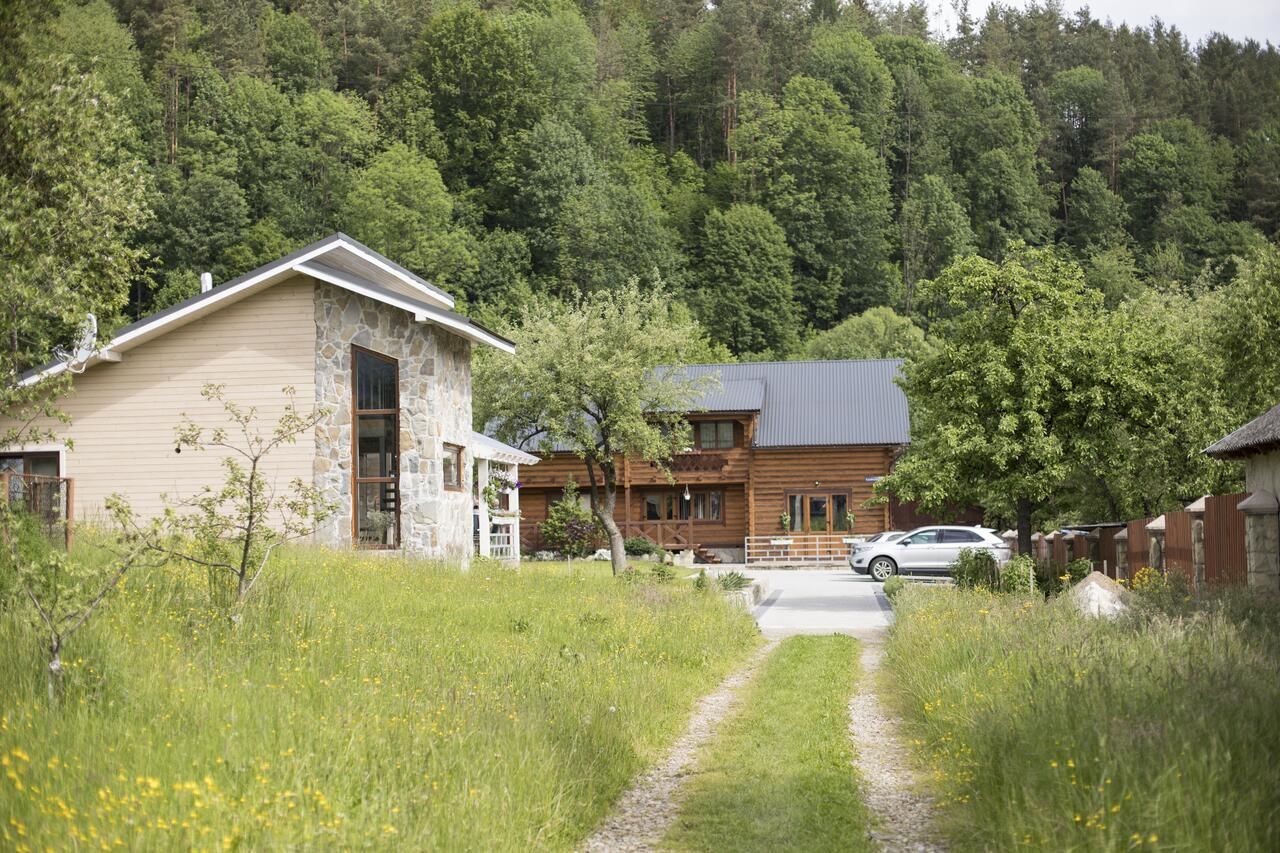 Лоджи Lucy Яремче-9