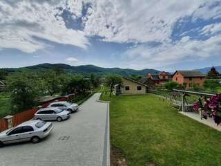 Лоджи Lucy Яремче Дом с 2 спальнями-2